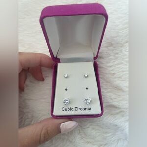 NWB Cubic Zirconia Earrings Set